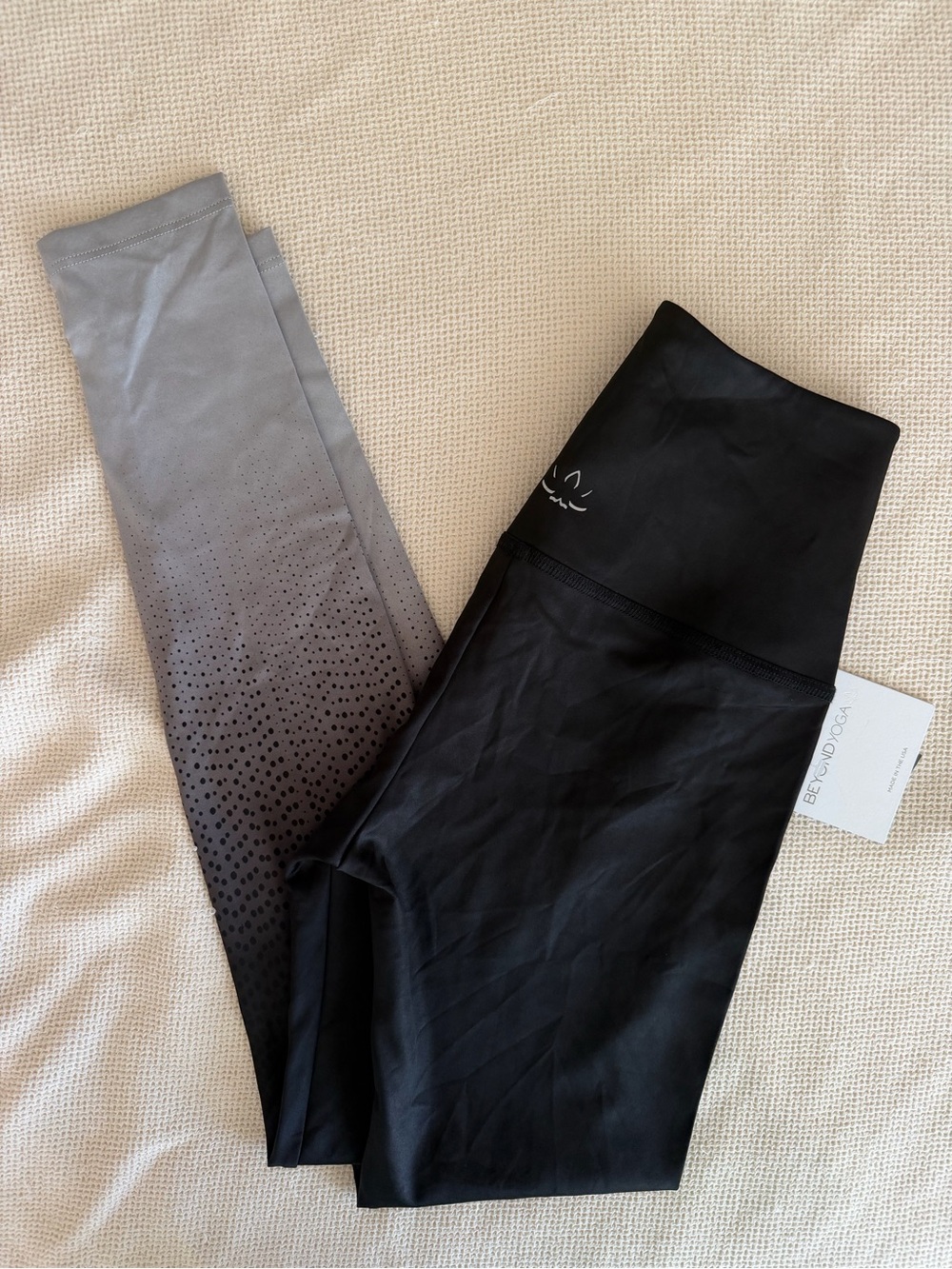 Beyond Yoga NWT $143 Black & Gray Gradient High-Waist Leggings